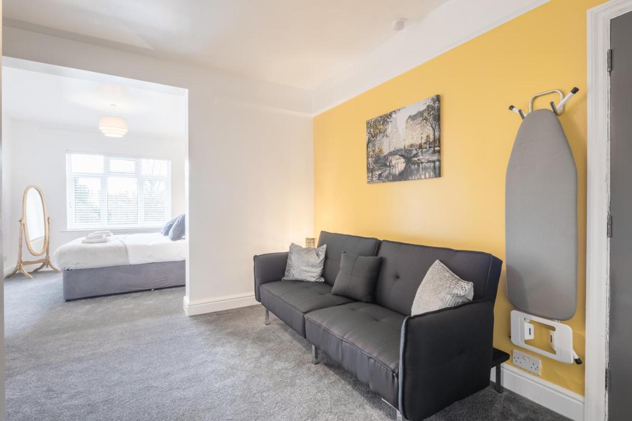 Private Room 5 With Kitchenette By Cb Stays No Minimum Stays CBG Esterno foto